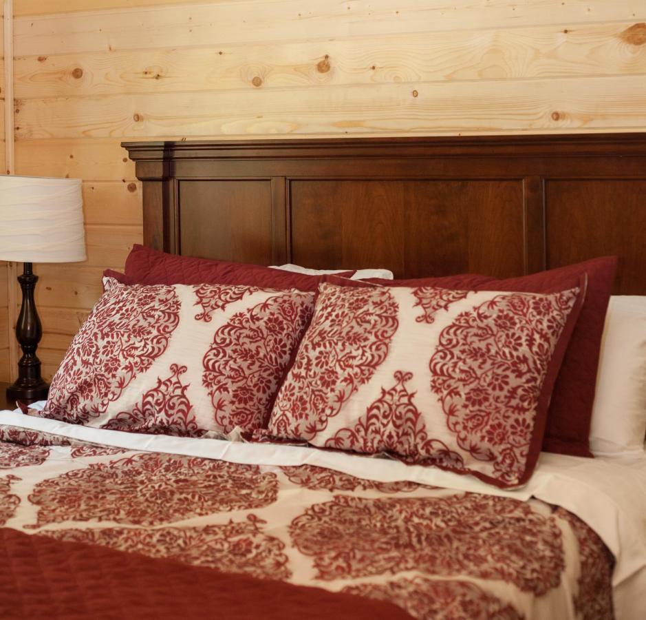 The Ridge At Glacier - Luxury Cabins Coram Exterior photo